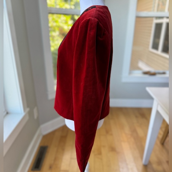 Vintage Jaeger Red Black Embroidered Velvet Cropped Jacket Sz 12 (vtg) - Picture 2 of 14